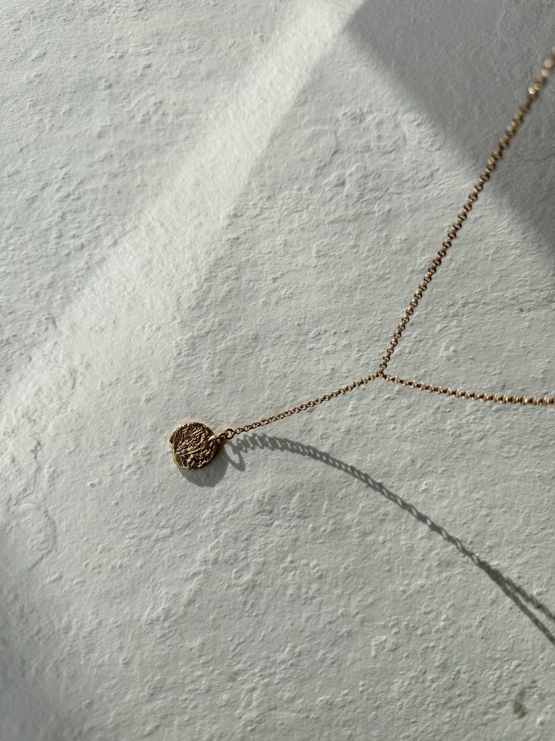 Collier cravate MÉDAILLE – Image 2