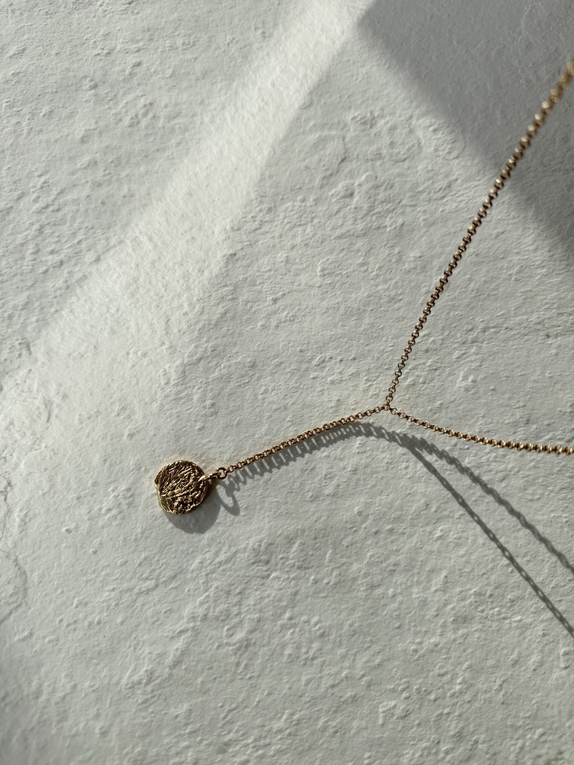 Collier cravate MÉDAILLE – Image 3